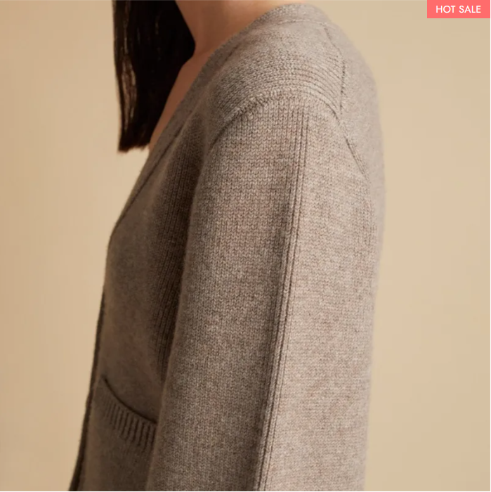 DEEP V-NECK CARDIGAN（🔥Buy 2 Automatic 10% Off & Free Shipping🔥）