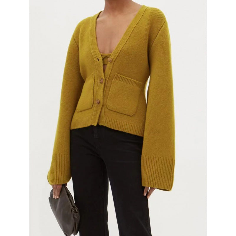 DEEP V-NECK CARDIGAN（🔥Buy 2 Automatic 10% Off & Free Shipping🔥）